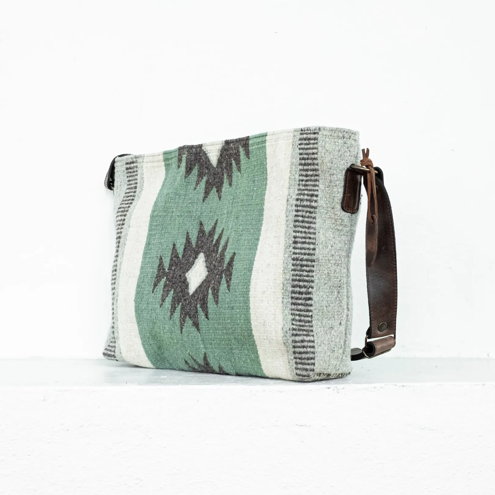 Bosque Shoulder Bag