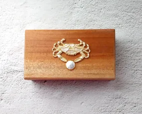 Crab with Howlite Mahogany Box