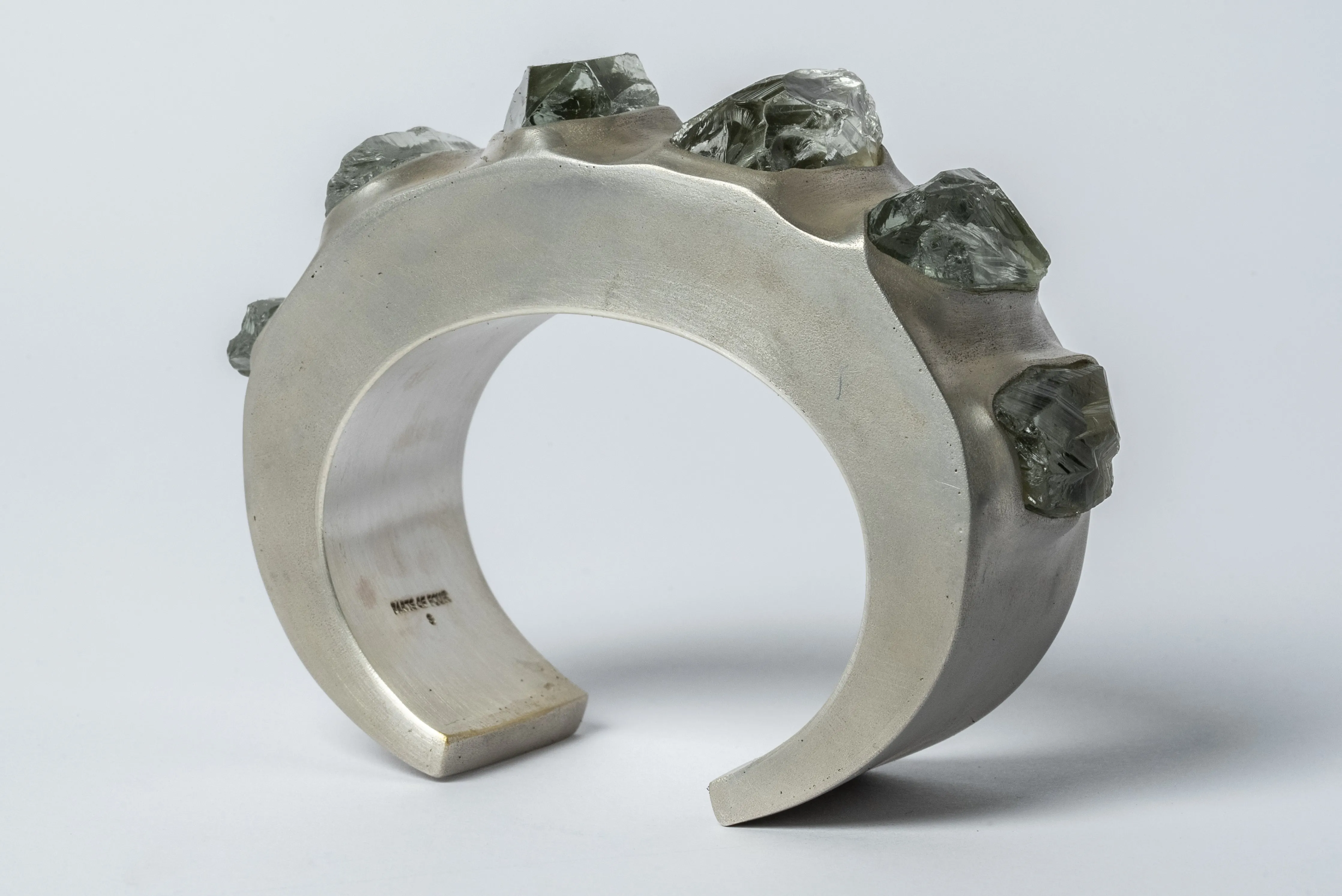 Crescent Bracelet (Terrestrial Surfaced, Green Amethyst, 30mm, AS MA GAM)