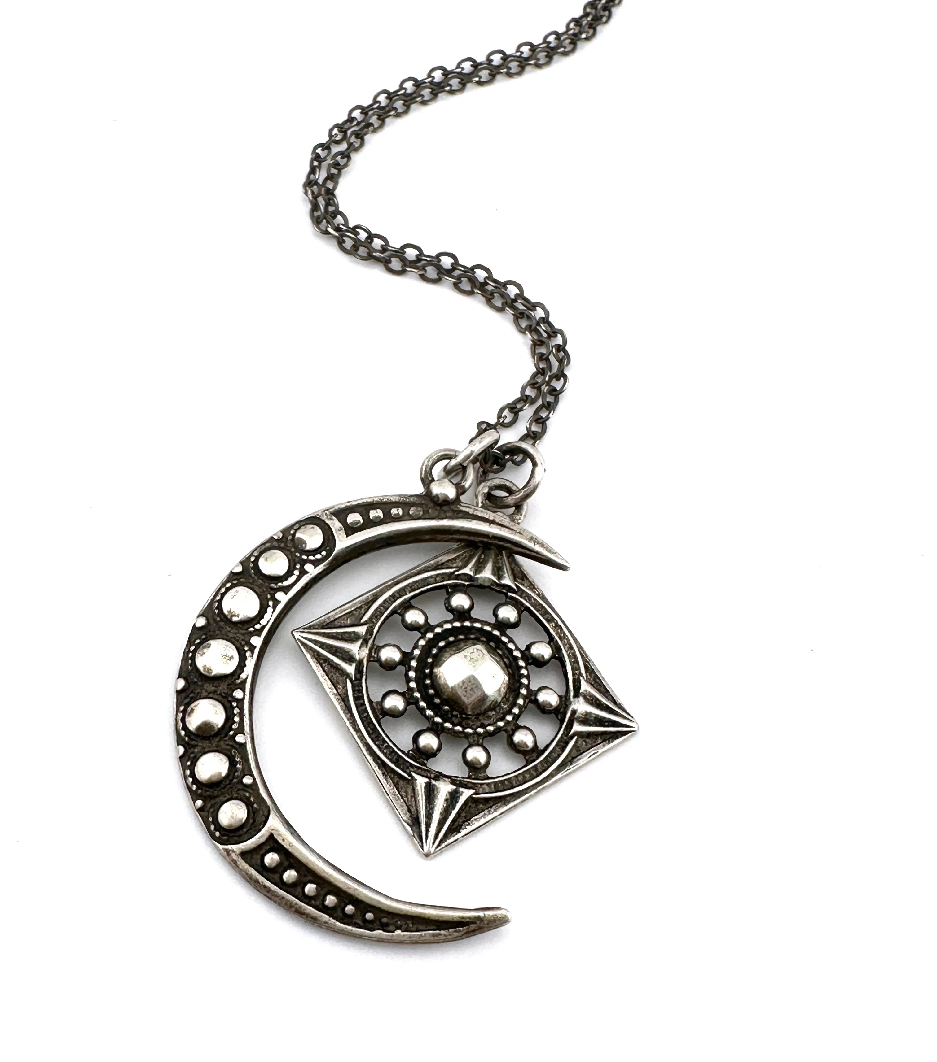 FOCUS MOON Necklace Set - Silver