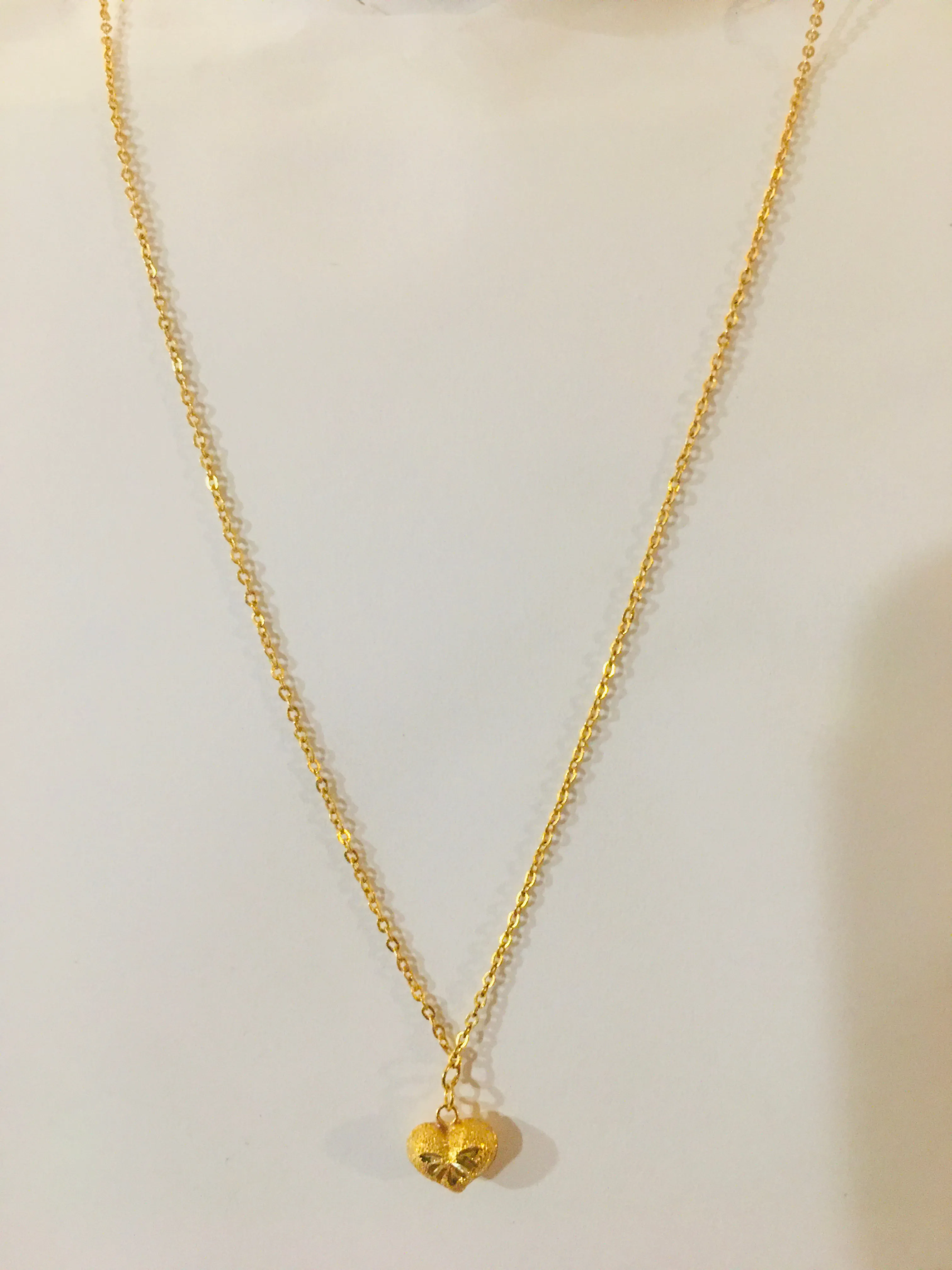 Item no. SP1025 Bangkok Solid gold 15.5” New Necklace & 2g.