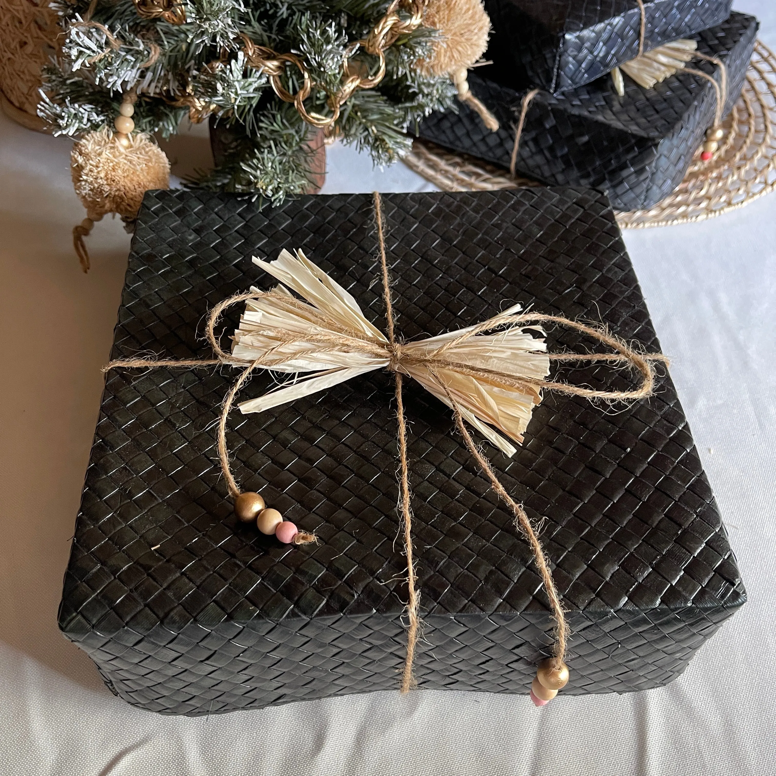 Square Sustainable Gift Box Black (Large)